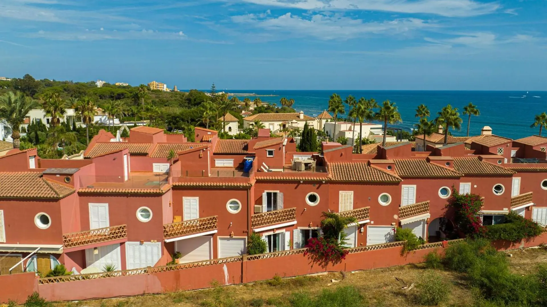 Beautiful Frontline Beach Townhouse Marbella Holiday home