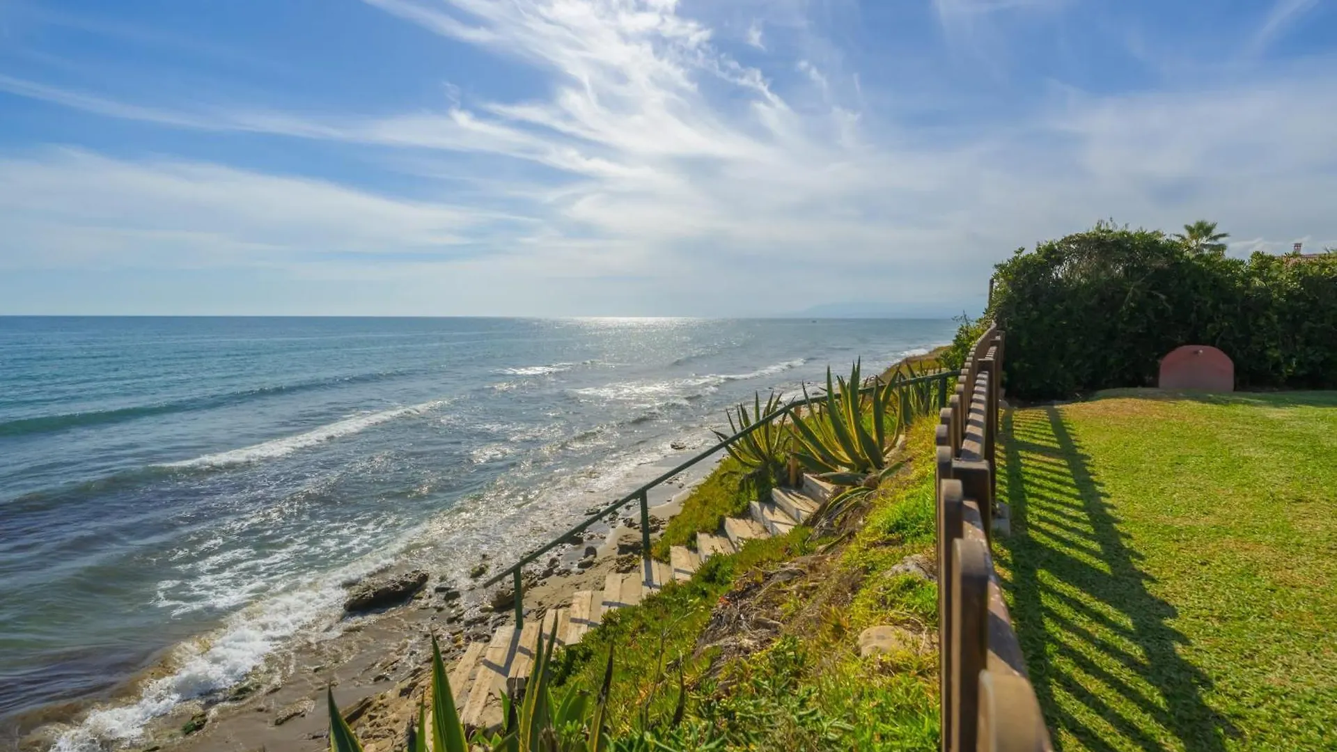 Beautiful Frontline Beach Townhouse Marbella Holiday home