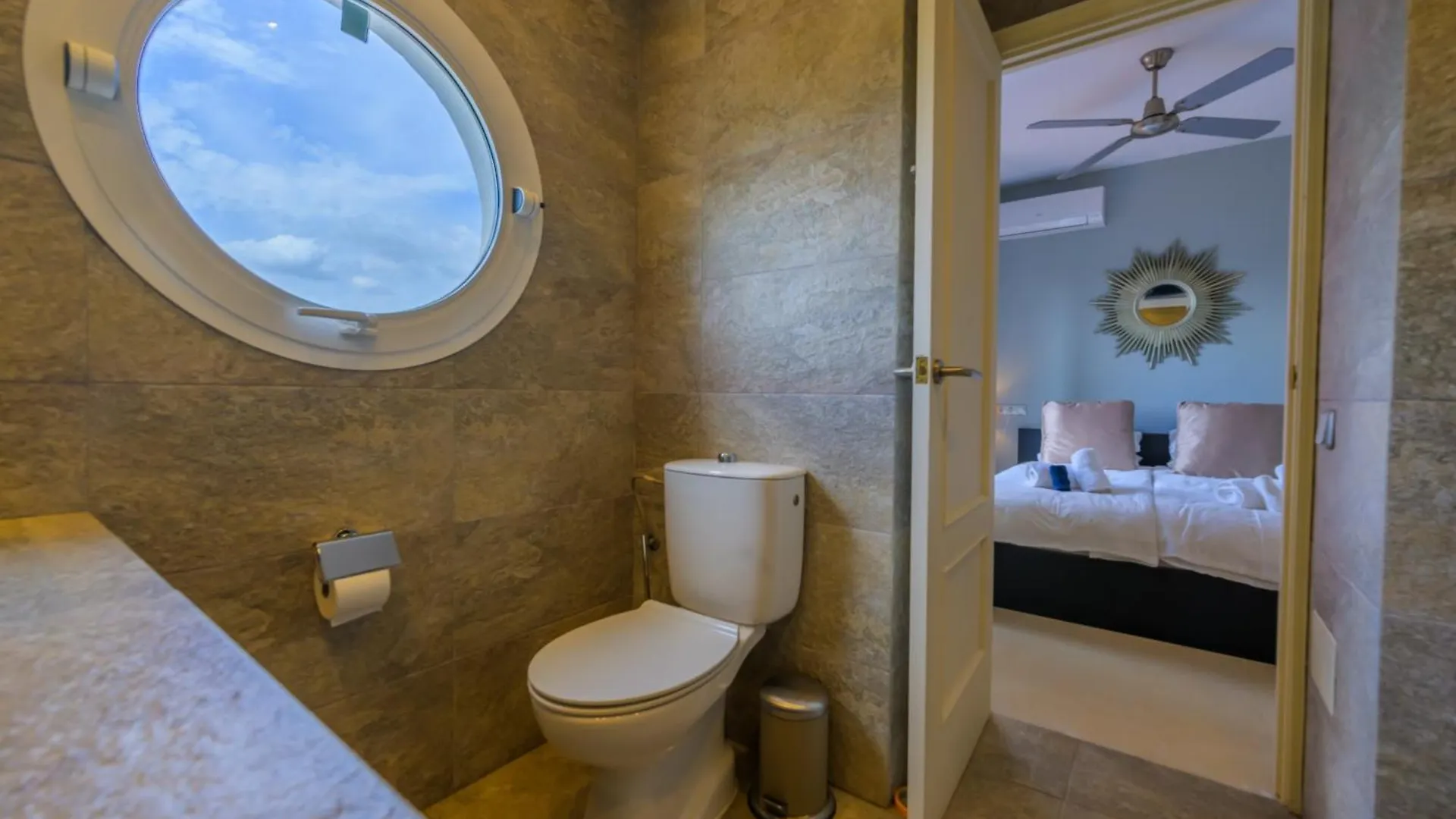 Beautiful Frontline Beach Townhouse Marbella Prázdninový dům